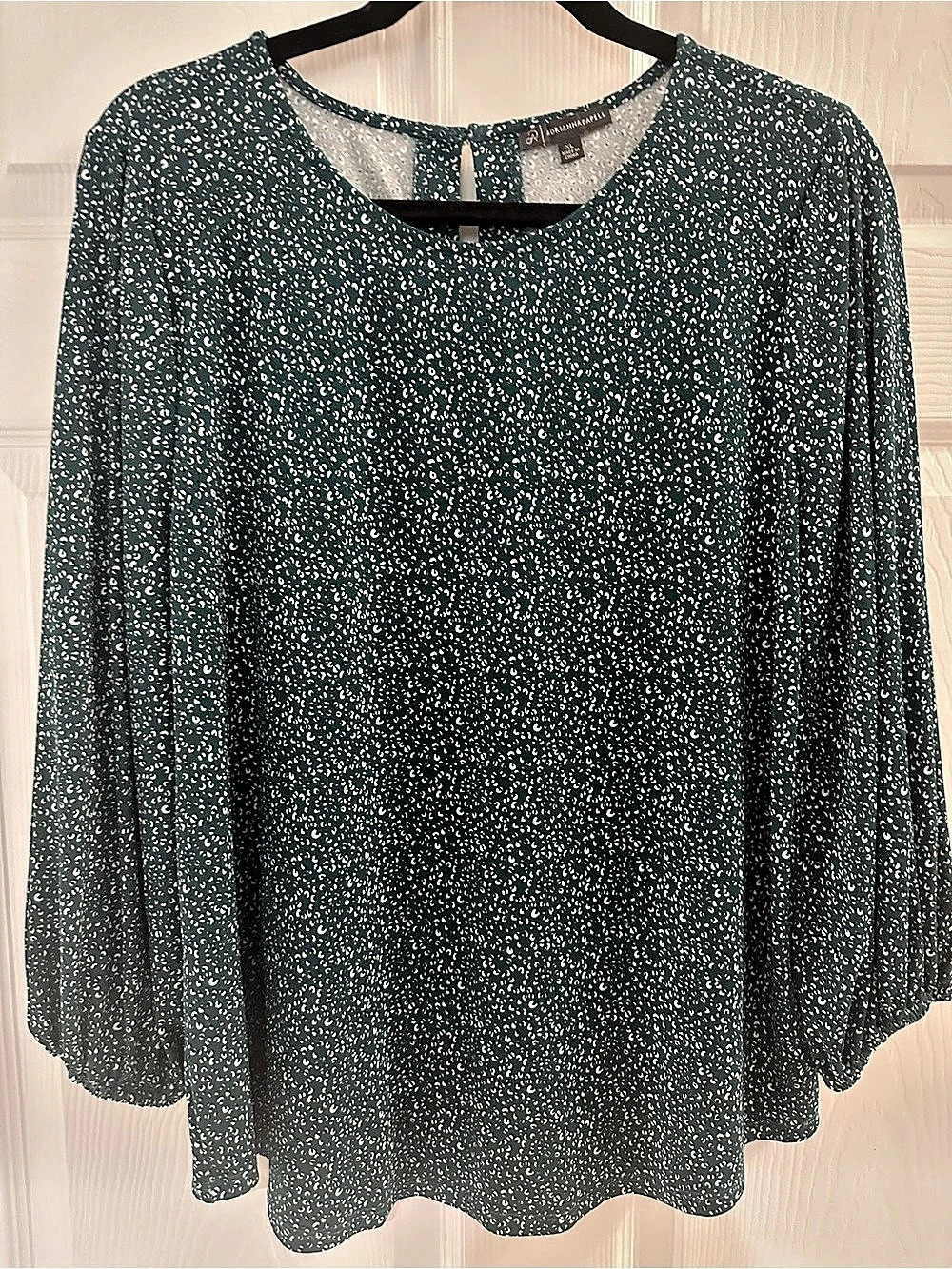 Adrianna Papell Animal Print Blouse in Green & White XL Like New